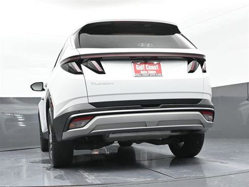 Used 2025 Hyundai Tucson Limited FWD image 30