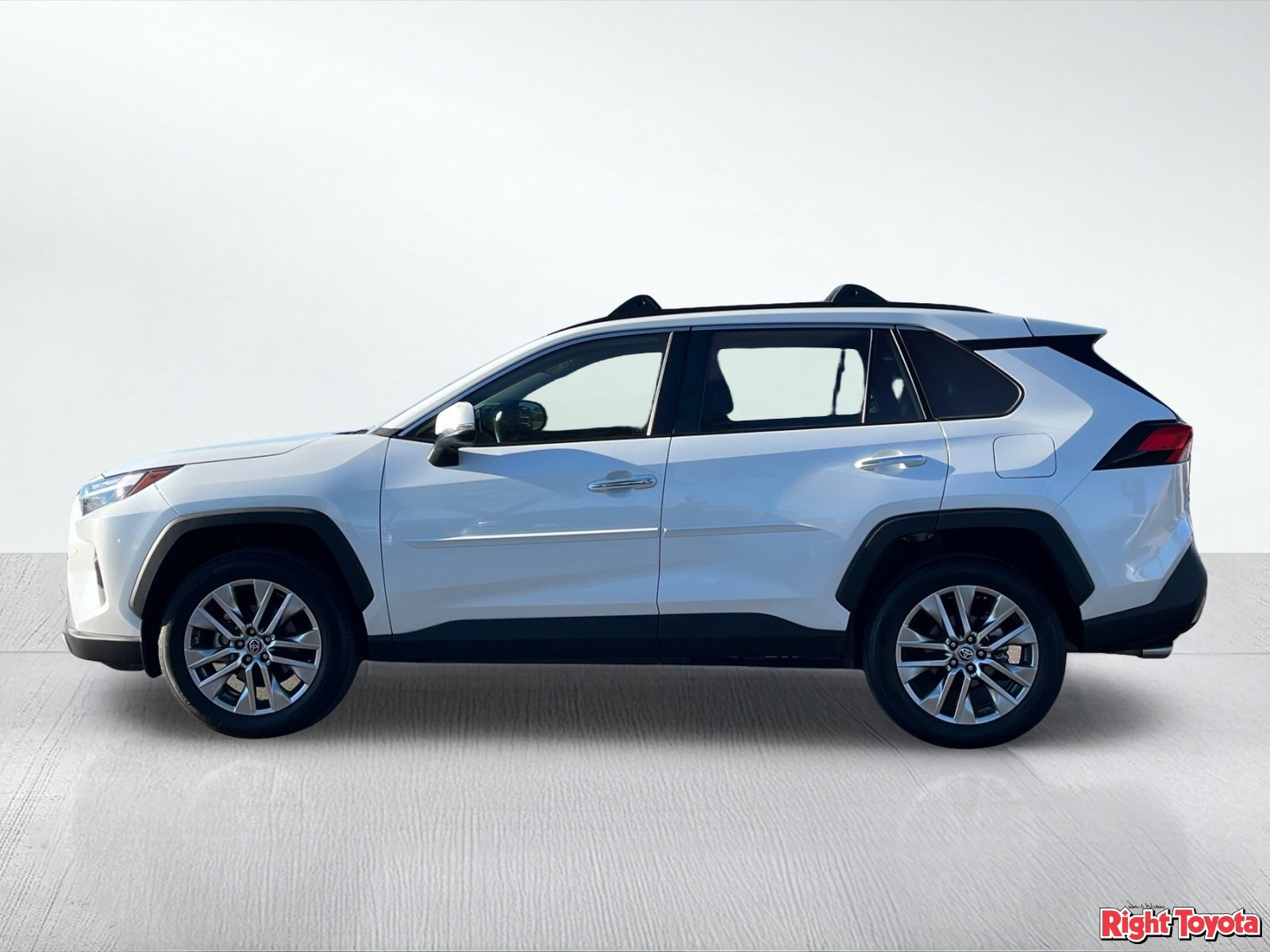 Certified 2023 Toyota RAV4 Limited AWD/4WD image 4