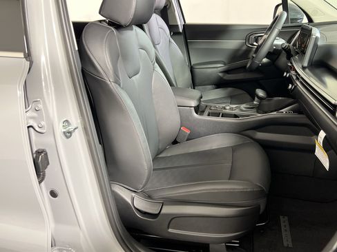 New 2026 Kia Sorento S image 26