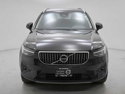 Certified 2024 Volvo XC40 B5 Plus w/ Protection Package Premier image 5