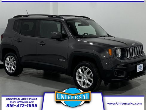 Used 2016 Jeep Renegade Latitude w/ Cold Weather Group image 1