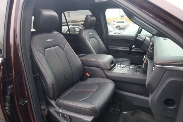 Used 2024 Ford Expedition Max Platinum AWD/4WD image 22
