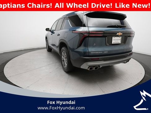 Used 2025 Chevrolet Traverse LT image 35