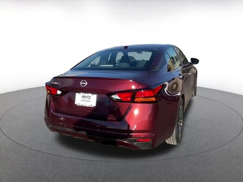 Used 2025 Nissan Altima 2.5 SV image 14