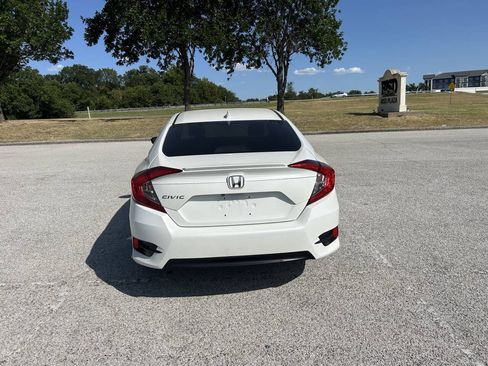 Used 2018 Honda Civic EX-T image 7