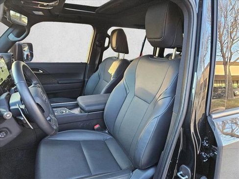 Used 2025 Lexus GX 550 w/ Accessory Package (2T) image 20