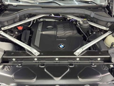 Used 2021 BMW X5 sDrive40i w/ Premium Package RWD image 35