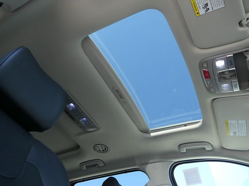 Used 2025 Kia Telluride SX FWD image 28