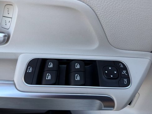 Certified 2022 Mercedes-Benz GLB 250 4MATIC image 26