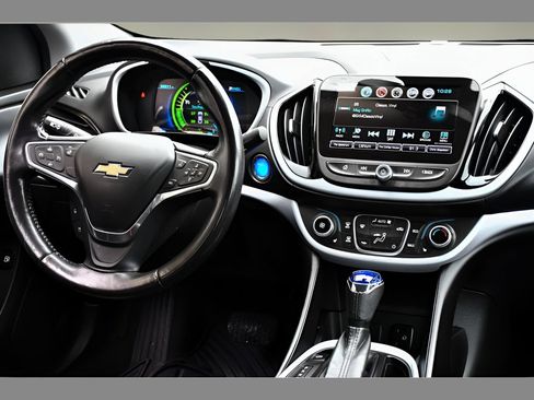 Used 2018 Chevrolet Volt LT w/ LT Driver Confidence Package FWD image 19