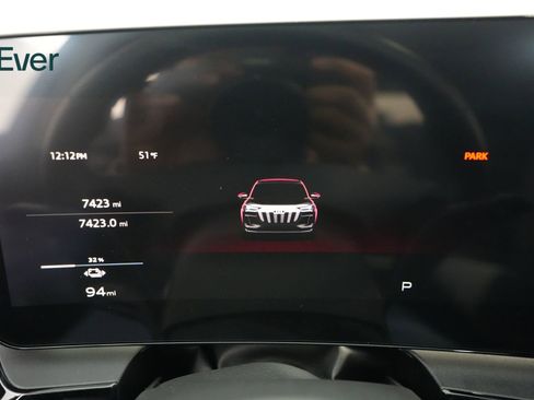 Used 2025 Audi Q6 e-tron Premium w/ Convenience Package RWD image 7