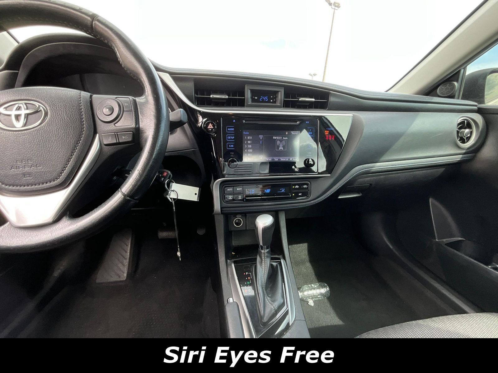 Used 2019 Toyota Corolla SE FWD image 9