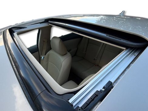 Used 2010 Lexus ES 350 FWD image 16