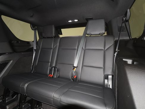 Used 2023 Cadillac Escalade Luxury AWD/4WD image 26