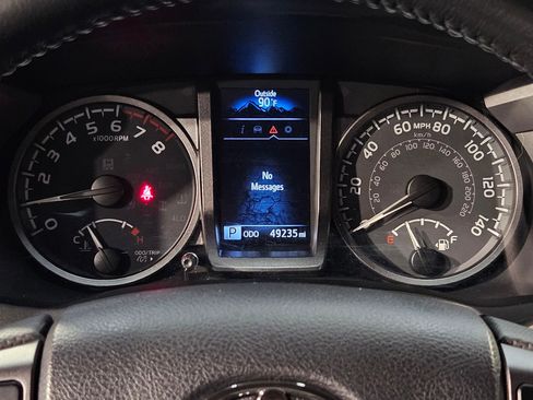 Used 2023 Toyota Tacoma TRD Sport w/ Technology Package RWD image 15