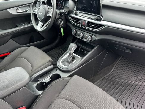 Used 2024 Kia Forte LXS FWD image 15