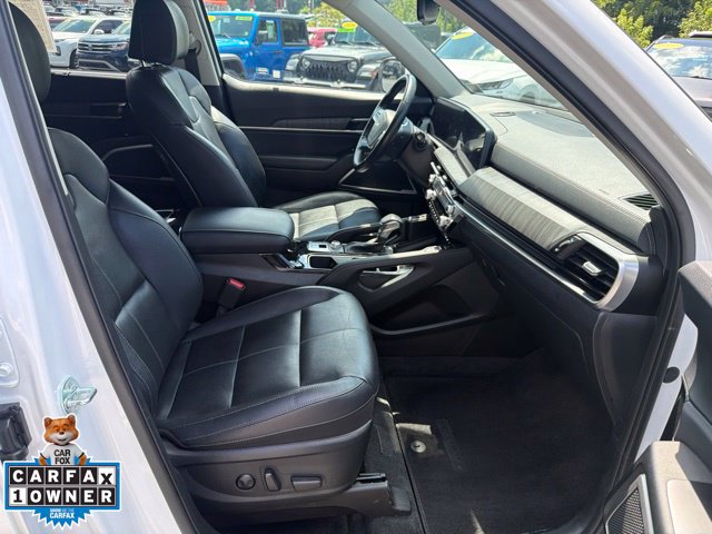 Used 2024 Kia Telluride EX w/ EX Captain's Chair Package AWD/4WD image 25
