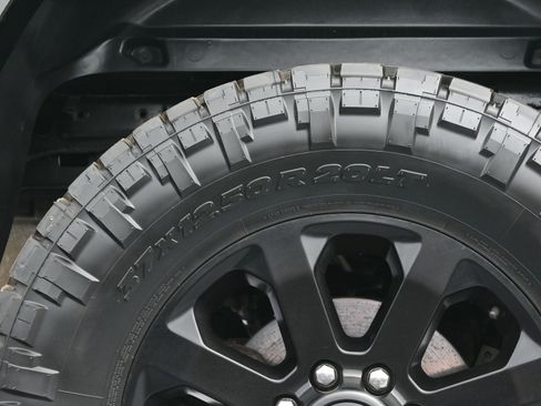 Used 2020 RAM 2500 Laramie w/ Night Edition image 45