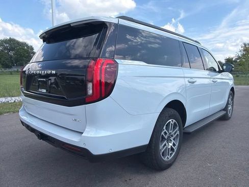 Used 2025 Ford Expedition Max Active AWD/4WD image 7
