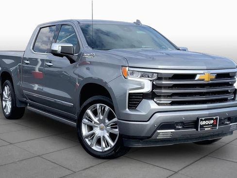 Used 2024 Chevrolet Silverado 1500 High Country AWD/4WD image 3