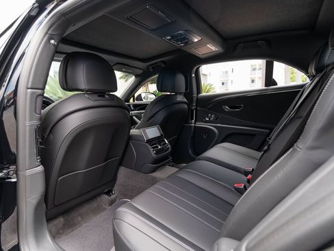 Used 2024 Bentley Flying Spur S V8 AWD/4WD image 13
