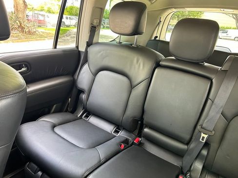 Used 2022 Nissan Armada SL AWD/4WD image 12