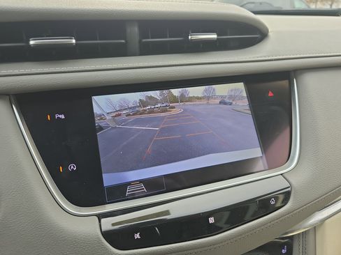 Used 2020 Cadillac XT5 Premium Luxury image 20