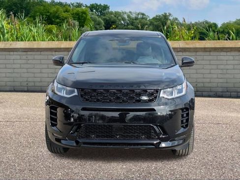 New 2026 Land Rover Discovery Sport Landmark image 2