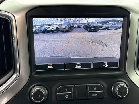 Used 2021 Chevrolet Silverado 1500 LTZ AWD/4WD image 37