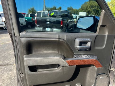 Used 2015 GMC Sierra 1500 SLT w/ SLT Preferred Package image 7