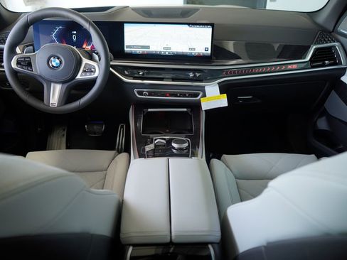 New 2026 BMW X5 xDrive40i w/ M Sport Package image 13