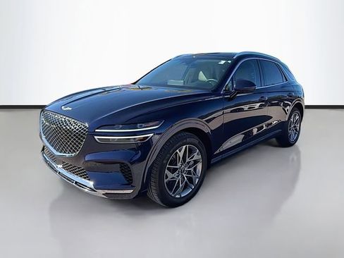 Used 2025 Genesis GV70 2.5T w/ Advanced Package image 7