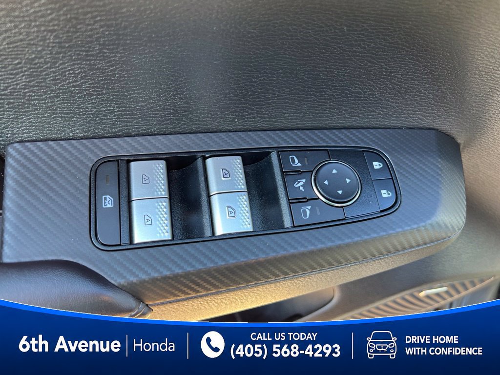 Used 2025 Mitsubishi Outlander SE AWD/4WD image 27