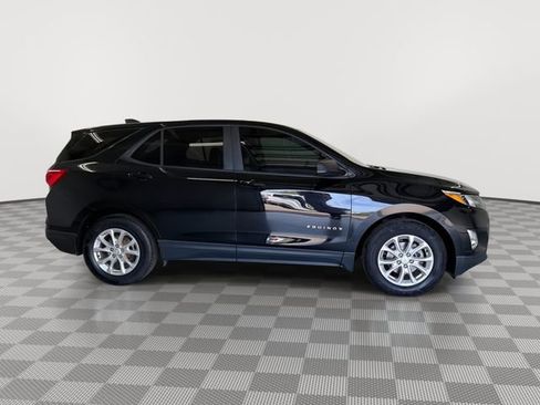 Certified 2021 Chevrolet Equinox LS w/ LS Convenience Package FWD image 13