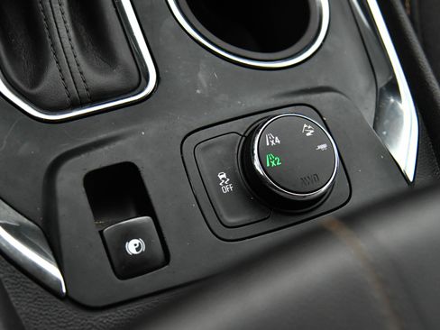 Used 2019 Chevrolet Traverse LT w/ LPO, Floor Liner Package image 27