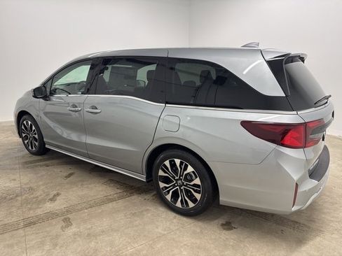 New 2026 Honda Odyssey Elite image 7
