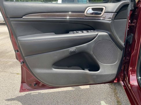 Used 2016 Jeep Grand Cherokee Overland RWD image 21