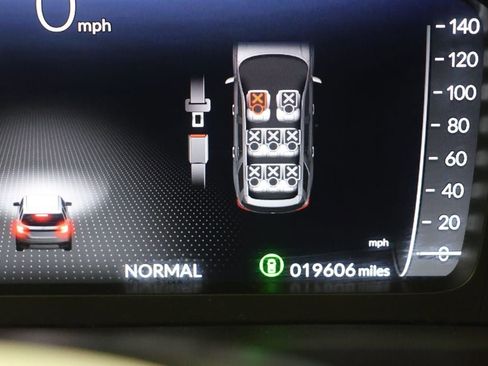 Used 2025 Honda Pilot Black Edition image 19