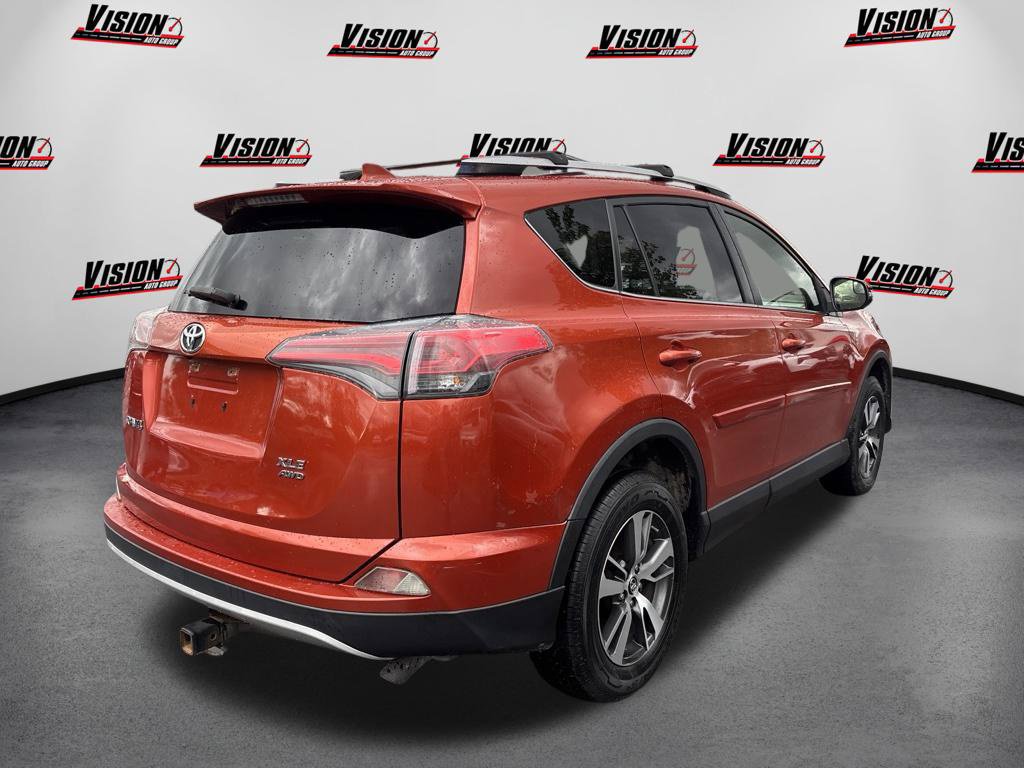 Used 2016 Toyota RAV4 XLE AWD/4WD image 5