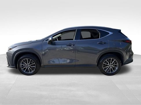 Used 2025 Lexus NX 250 FWD w/ Towing Package (2000 Lbs) image 4