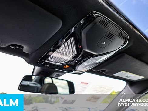 Used 2025 BMW 330i Sedan image 59