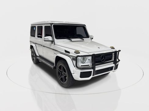 Used 2014 Mercedes-Benz G 63 AMG 4MATIC image 2