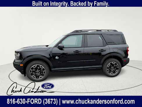 New 2025 Ford Bronco Sport Outer Banks image 3