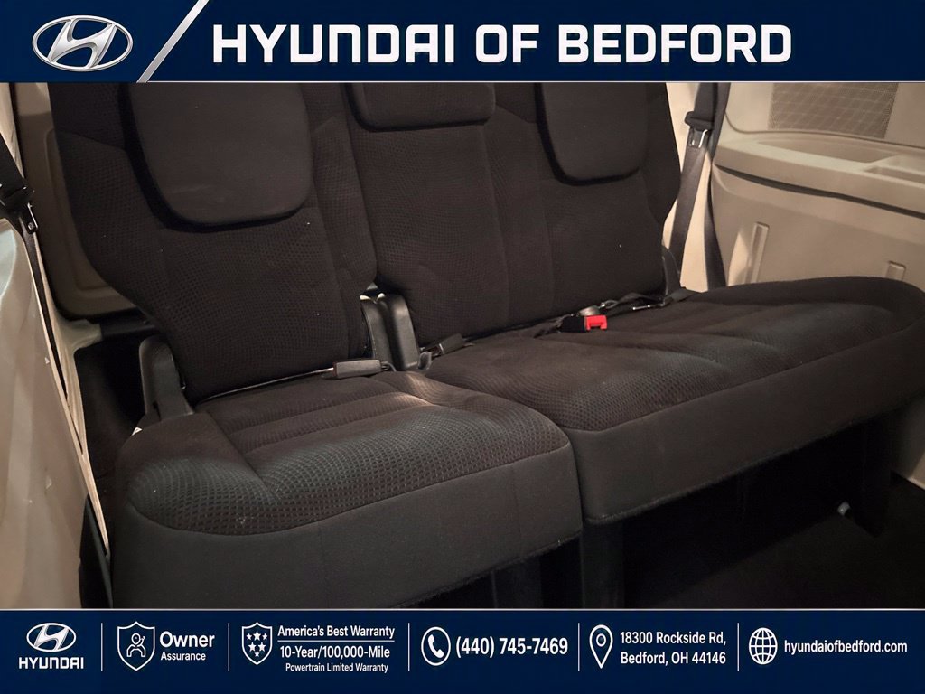 Used 2018 Dodge Grand Caravan SE w/ UConnect Hands-Free Group FWD image 24