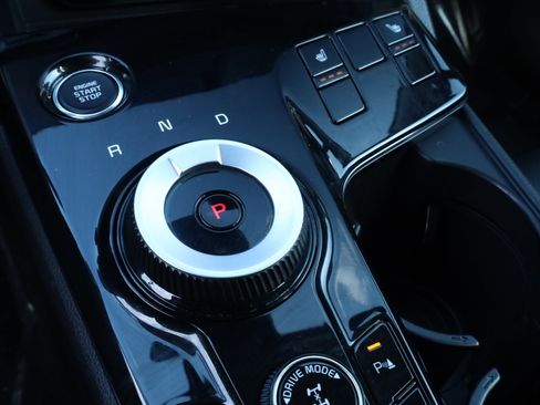 Used 2025 Kia Sportage EX image 13