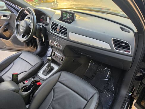 Used 2018 Audi Q3 2.0T Premium FWD image 29