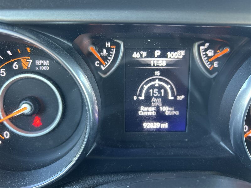 Used 2019 Jeep Wrangler Unlimited Sport S AWD/4WD image 15