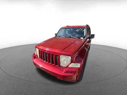 Used 2012 Jeep Liberty Sport image 3
