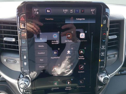 New 2026 RAM 1500 Laramie AWD/4WD image 36