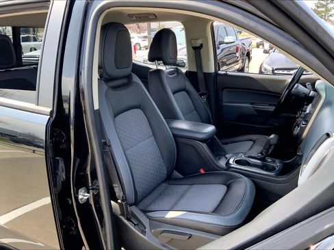 Used 2021 Chevrolet Colorado Z71 w/ Safety Package image 9